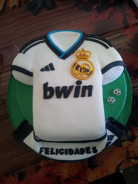 Tarta Real Madrid Real Madrid Cake Sport Cakes Cupcake Cakes