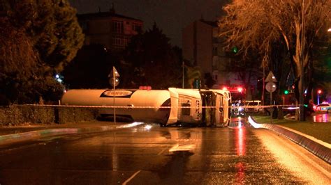 Bak Rk Y De Yak T Tankeri Devrildi Cadde Trafi E Kapat Ld