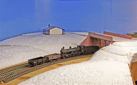 How To Painting Rocks And Make Scenery Foundation For Model Train