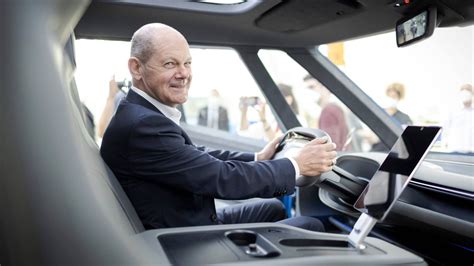 Olaf Scholz Trifft Industriebosse Darum Geht Es Beim Autogipfel Im