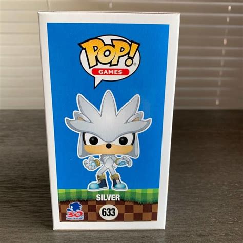 Funko Other Funko Pop Silver 633 Sonic The Hedgehog Glows In The Dark Hot Topic Exclusive