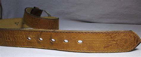 Vintage Embossed Levis Logo Leather Belt Century Cana… - Gem