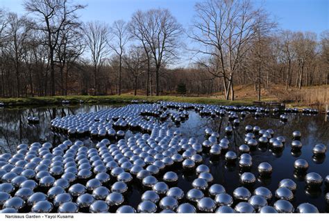 Yayoi Kusama: Narcissus Garden