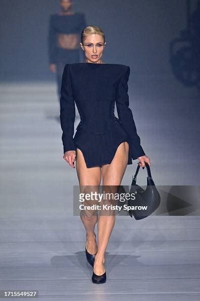 Paris Hilton Walks The Runway During The Mugler Womenswear Photo D