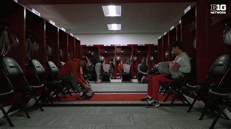 Step Inside The Locker Room A Week In The Life Of The Buckeye