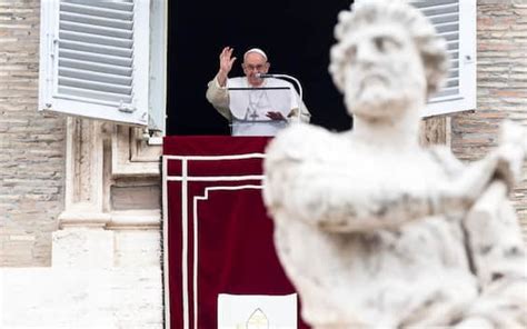 Papa Francesco Nella Domenica Di Pentecoste Paura Blocca E Isola