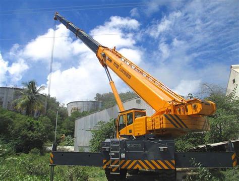 XCMG Brand Top Quality Lifting Machinery XCR120 120 Ton Mobile Rough