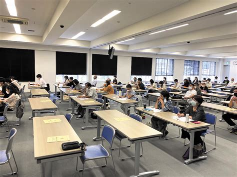 「子どもの意見表明権」の基調講演とシンポ及び詳細な報告集を作成配布 教育文化活動助成 成果報告書アーカイブ