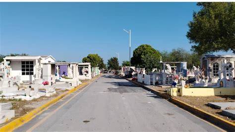 Comienza La Afluencia De Visitantes En Panteones De Reynosa