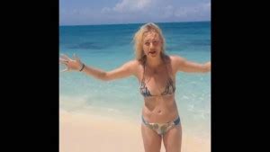 UL Yvonne Strahovski Bikini ALS Challenge Phun Org Forum