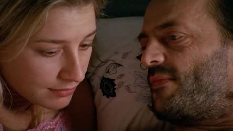 AusCAPS Samuel Johnson Nude In The Secret Life Of Us Rose Coloured Glasses