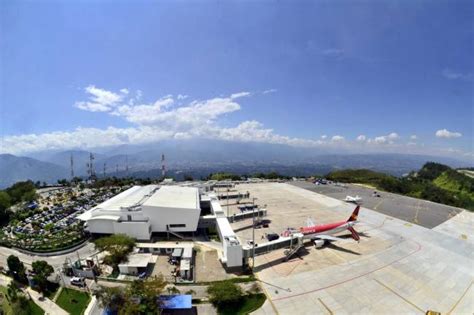 Colombia pone en servicio ampliación del aeropuerto Palonegro de