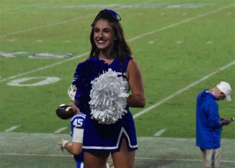 Duke Cheerleader Turning Heads Before Saturday Nights Game The Spun