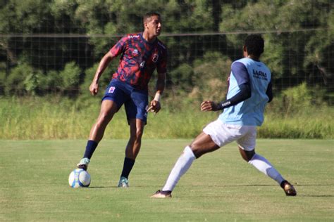 Tcheco Testa Duas Mudan As Na Escala O Do Paran Clube Antes Da