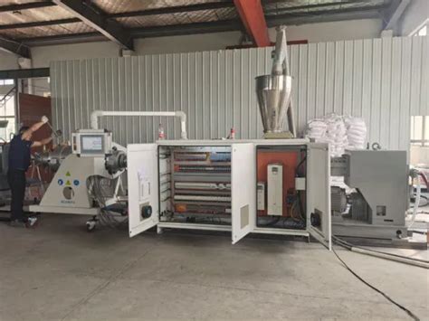 Hot And Cold Water Supply CPVC Pipe Machine Plastic Extrusion Line On Pipe Production PVC Pipe