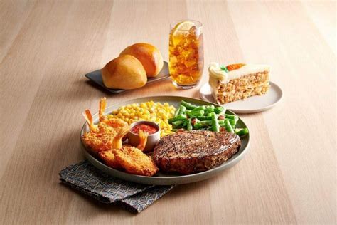 Golden Corral Happy Hour Deals Menu And Hours Open Hours