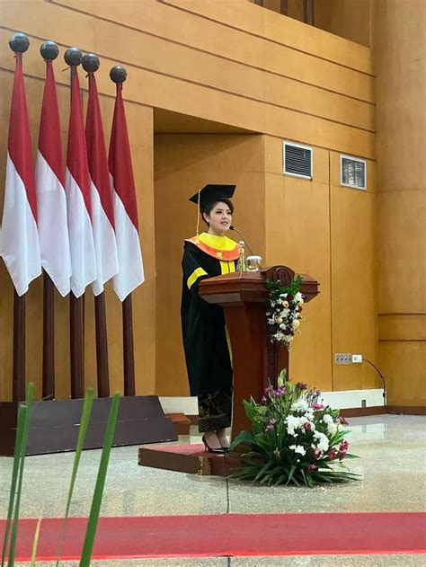 Kalimat Ucapan Wisuda Bahasa Inggris Contoh Surat Resmi