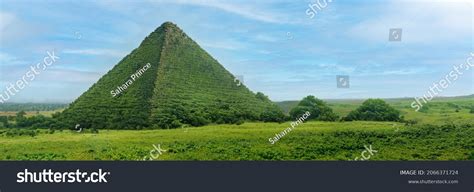 Green Pyramids Stock Photos And Pictures 98568 Images Shutterstock