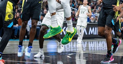 Giannis Antetokounmpo Scores 54 Points In Oregon Ducks Sneakers Sports Illustrated Fannation