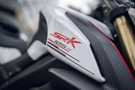 Nueva Qj Motor Srk S Atrevida Naked Con Cv Por Canariasenmoto