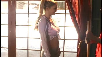 Rubia Sucia Y Caliente Follada Por Una Enorme Polla Negra En La Mesa De Billar XVIDEOS