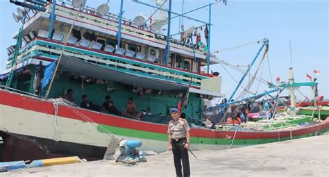 Ditpolair Tangkap Dua Kapal Illegal Fishing Di Perairan Ntt Jawa Pos