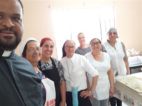 Paróquia Nossa Senhora das Dores investe novos MECEs acólitas e