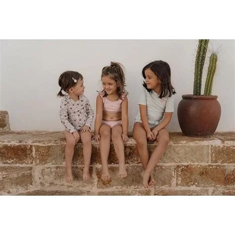 Bikini Rosy Meadowsnasmejani Svet Igra Ke Za Decu