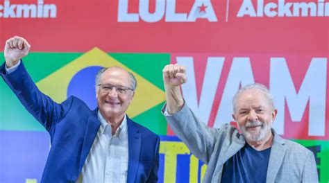 Lula Toma Posse Como Presidente Da República Rádio 93 Fm