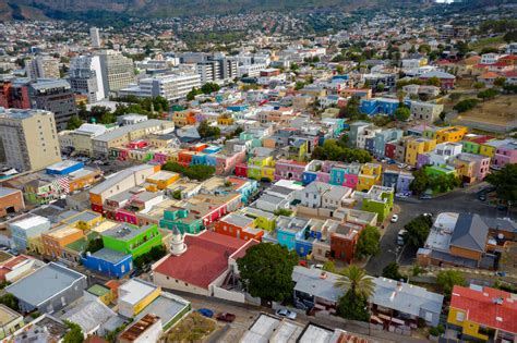 Bo Kaap Located In Between The City Centre And The Foot Of Signal Hill