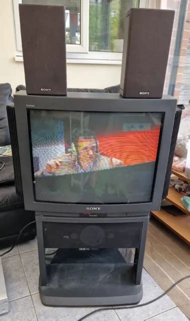 SONY TRINITRON KV A2542U 25 Retro Gaming CRT Colour TV Monitor Dvd