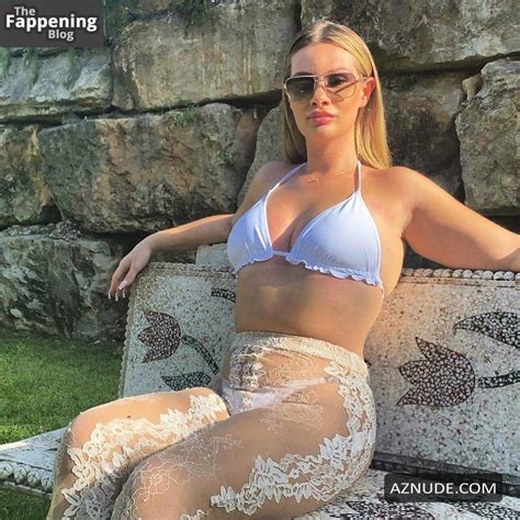 SHAUGHNA PHILLIPS Nude AZNude