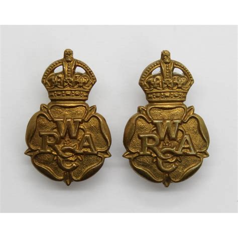 Pair Of Women S Royal Army Corps W R A C Collar Badges King S Crown