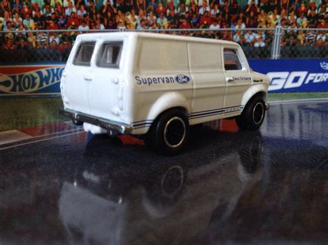 JULIAN S HOT WHEELS BLOG Ford Transit Supervan Heritage Series Real Riders