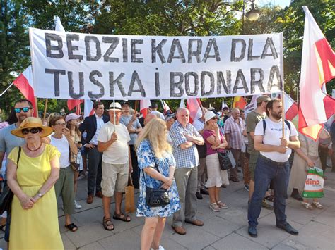 Byłem na proteście w obronie ks Olszewskiego Oto co usłyszałem