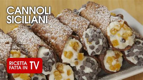 Cannoli Siciliani Di Benedetta Rossi Ricetta Tv Fatto In Casa Per Voi