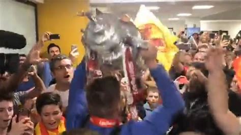 Challenge Cup Final Catalans Dragons Arrive Back In France After