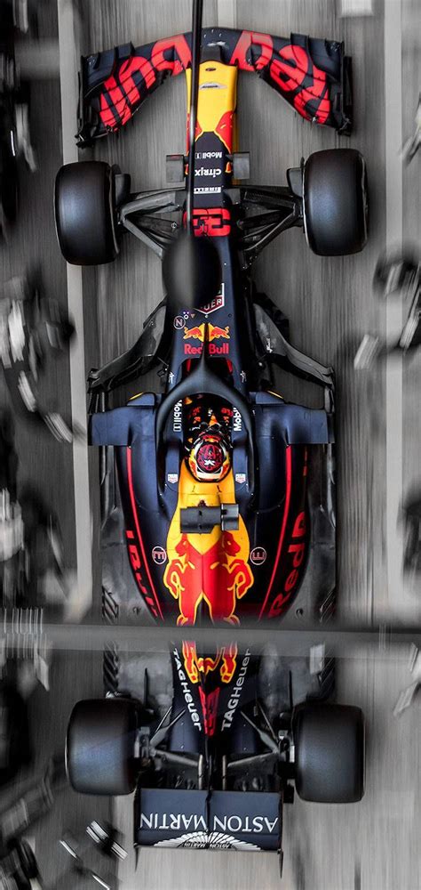 Download F1 Red Bull Pitstop Iphone Wallpaper