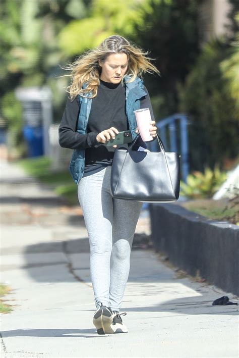 Alicia Silverstone - West Hollywood 01/25/2021 • CelebMafia