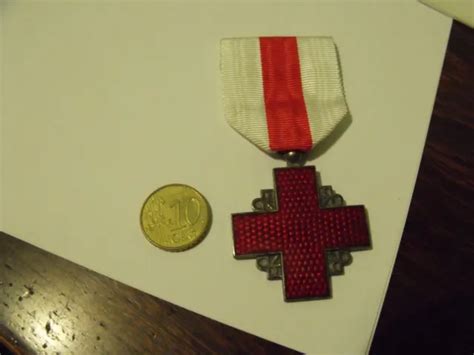 INSIGNE DE JOURNÉES CROIX ROUGE ARGENT SANG médaille POILU militaria