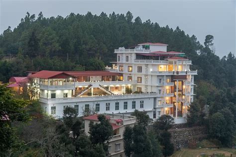 TEHRI CLUB RESORT BY DLS HOTELS - Updated 2025 Prices & Hotel Reviews ...