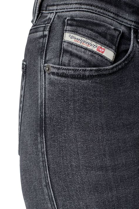 Diesel Damen Sale: Kleidung, Schuhe, Accessoires | Diesel