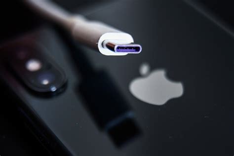 实锤了！苹果高管证实iphone将更换为usb C接口 芝麻科技讯