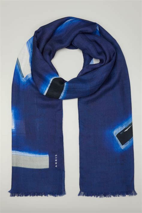 15 Best Fall Scarves For Women 2021 Warm And Stylish Scarves