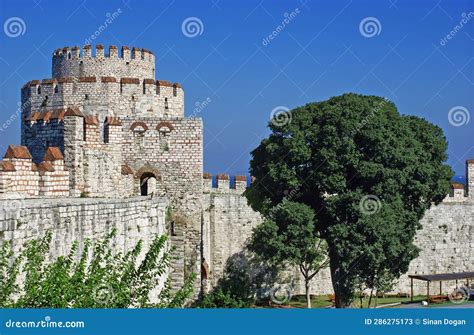 Yedikule Walls Stock Image Image Of Yedikule Rock 286275173