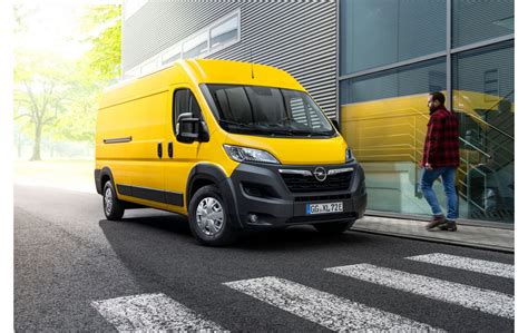 From 32 580 New Opel Movano Now Available To Order In Germany Opel