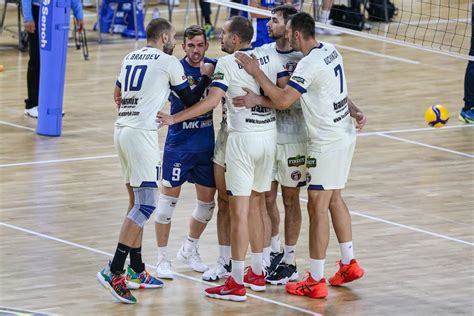 Дея Спорт започна плейофите с фамозен обрат