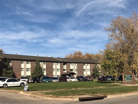 Emerson Place | Kearney Nebraska Apartments for Rent