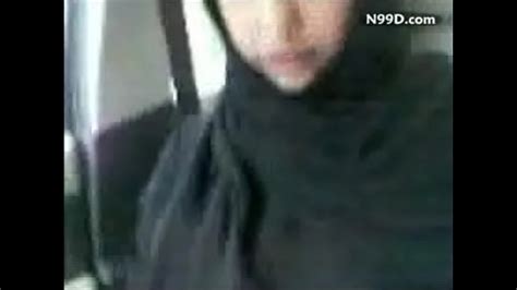 Hijab Wearing Lady Giving Blowjob Classic XVIDEOS