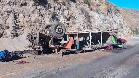 Tragedia En Per Ca Da De Autob S A Barranco Deja Trece Muertos Y